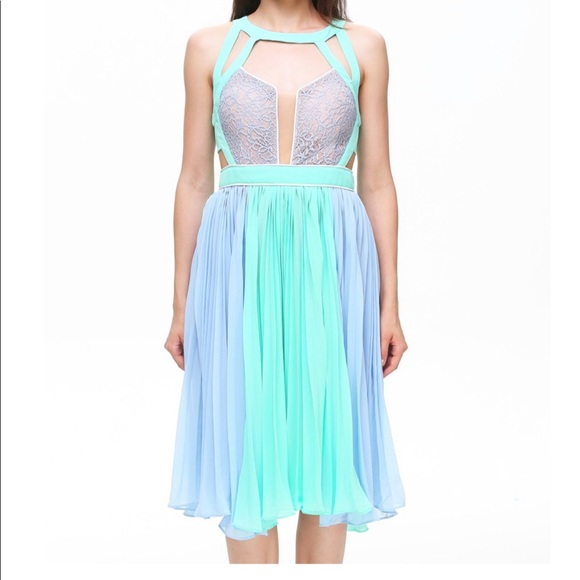 Eleanor Dresses & Skirts - Blue and green sleeveless chiffon pleated dress